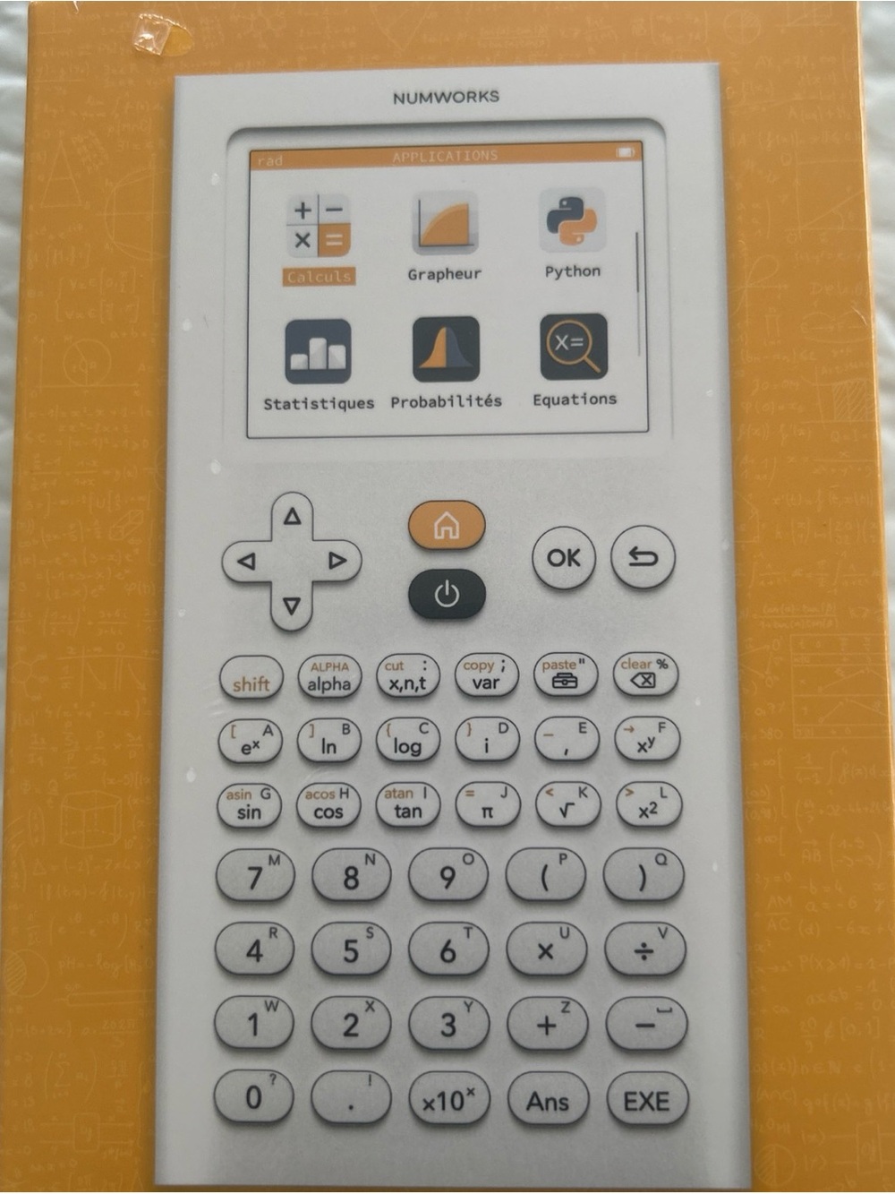 NumWorks Graphing Calculator Tested With Cover and Cable Python Rechargeable NEW - Picture 2 of 8